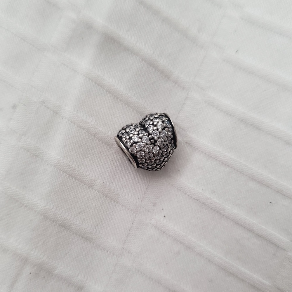 Authentic Glittering Heart Pandora Charm